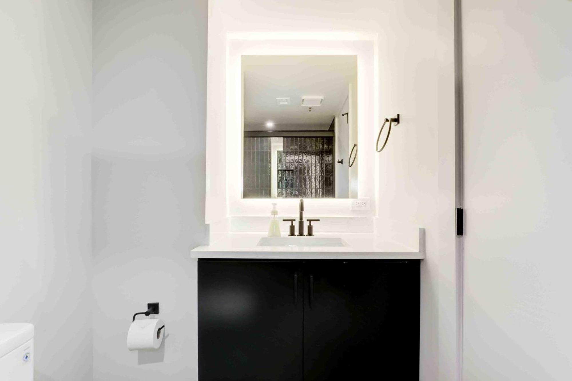 2Br Executive Apartment In Prime Location อาร์ลิงตัน ภายนอก รูปภาพ