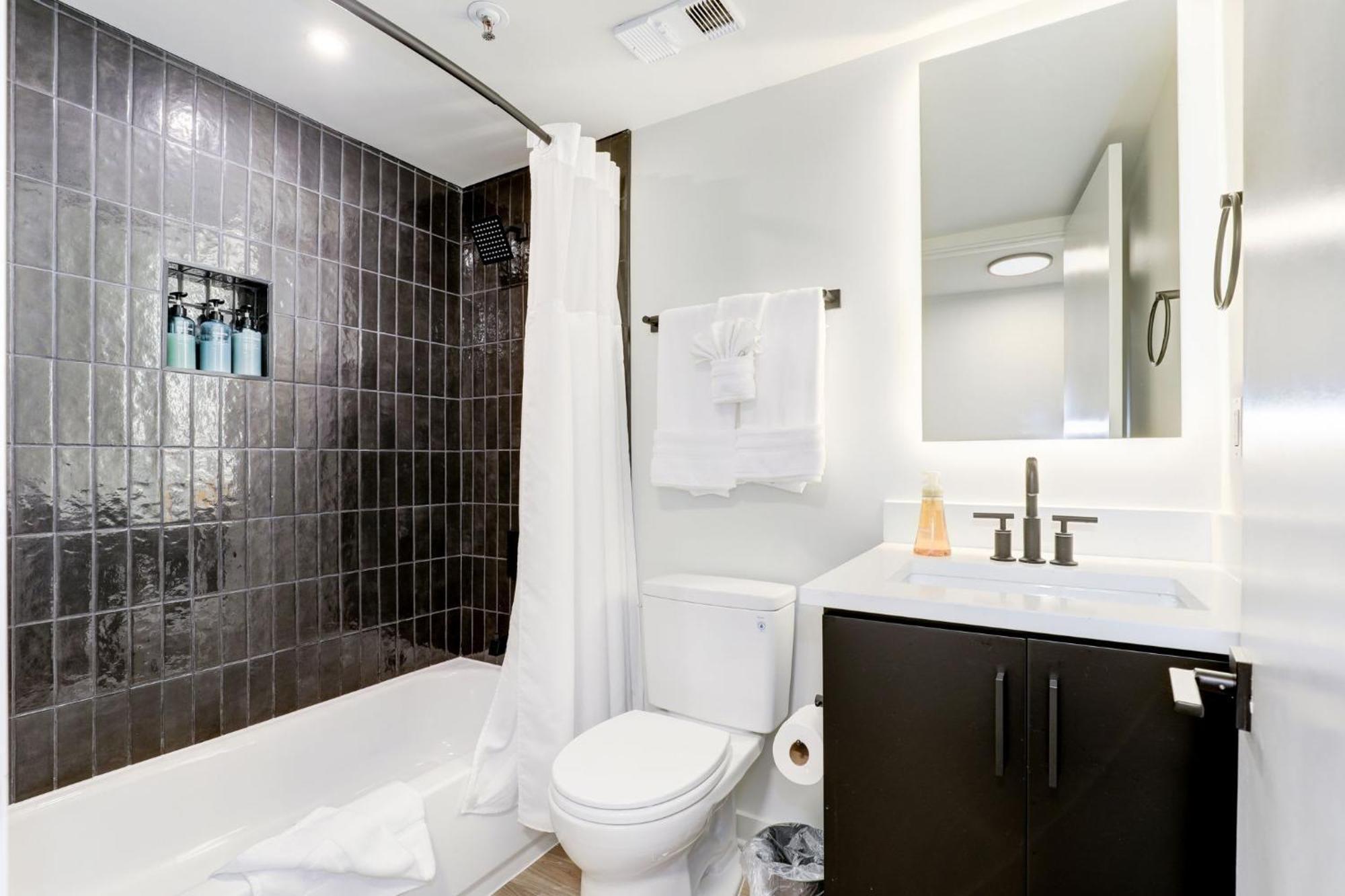 2Br Executive Apartment In Prime Location อาร์ลิงตัน ภายนอก รูปภาพ
