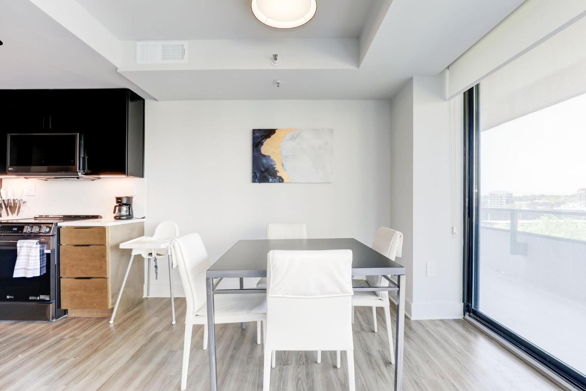 2Br Executive Apartment In Prime Location อาร์ลิงตัน ภายนอก รูปภาพ